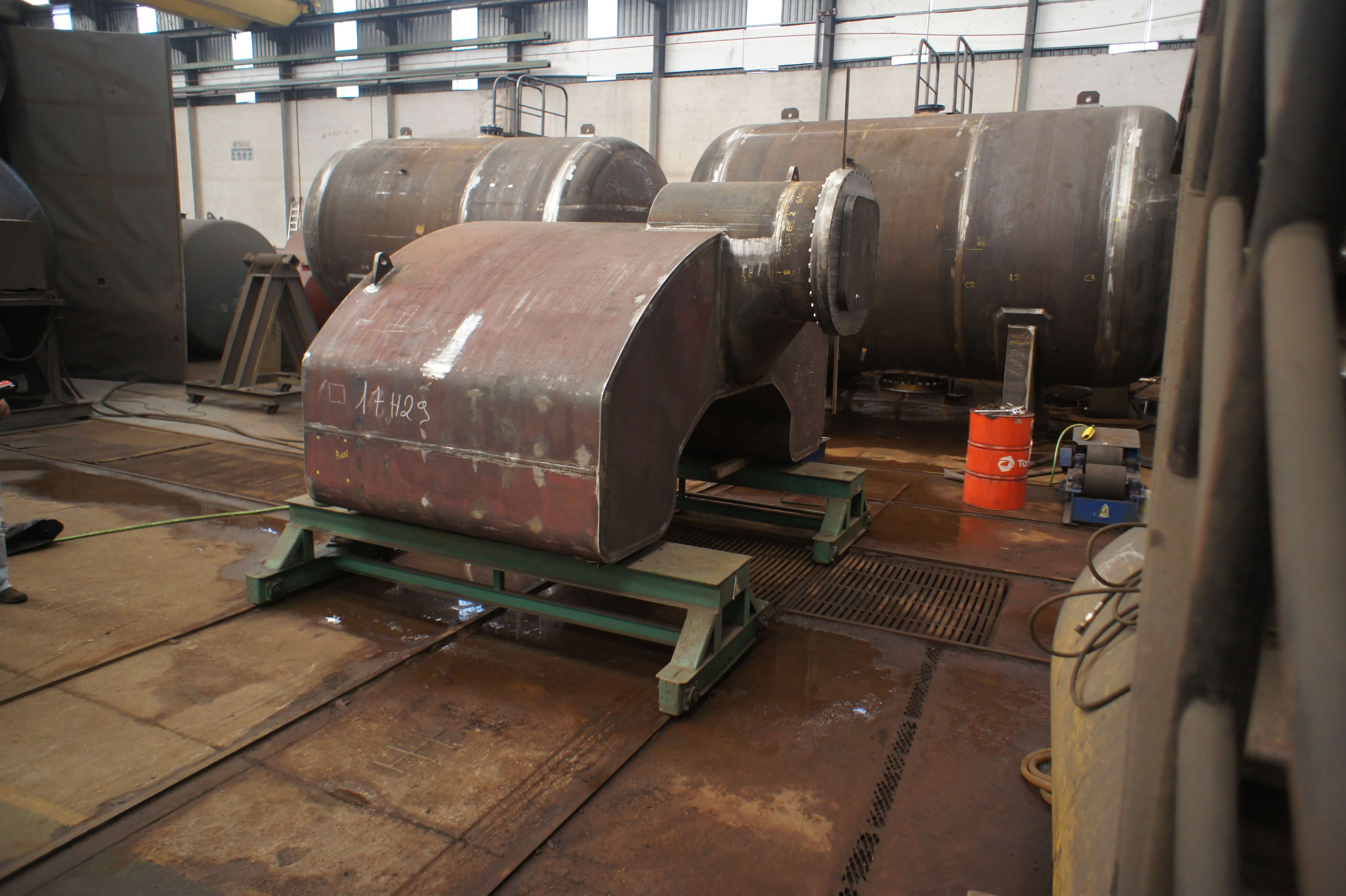 Hyperbaric oxygen therapy chambers production line Tech Plus factory