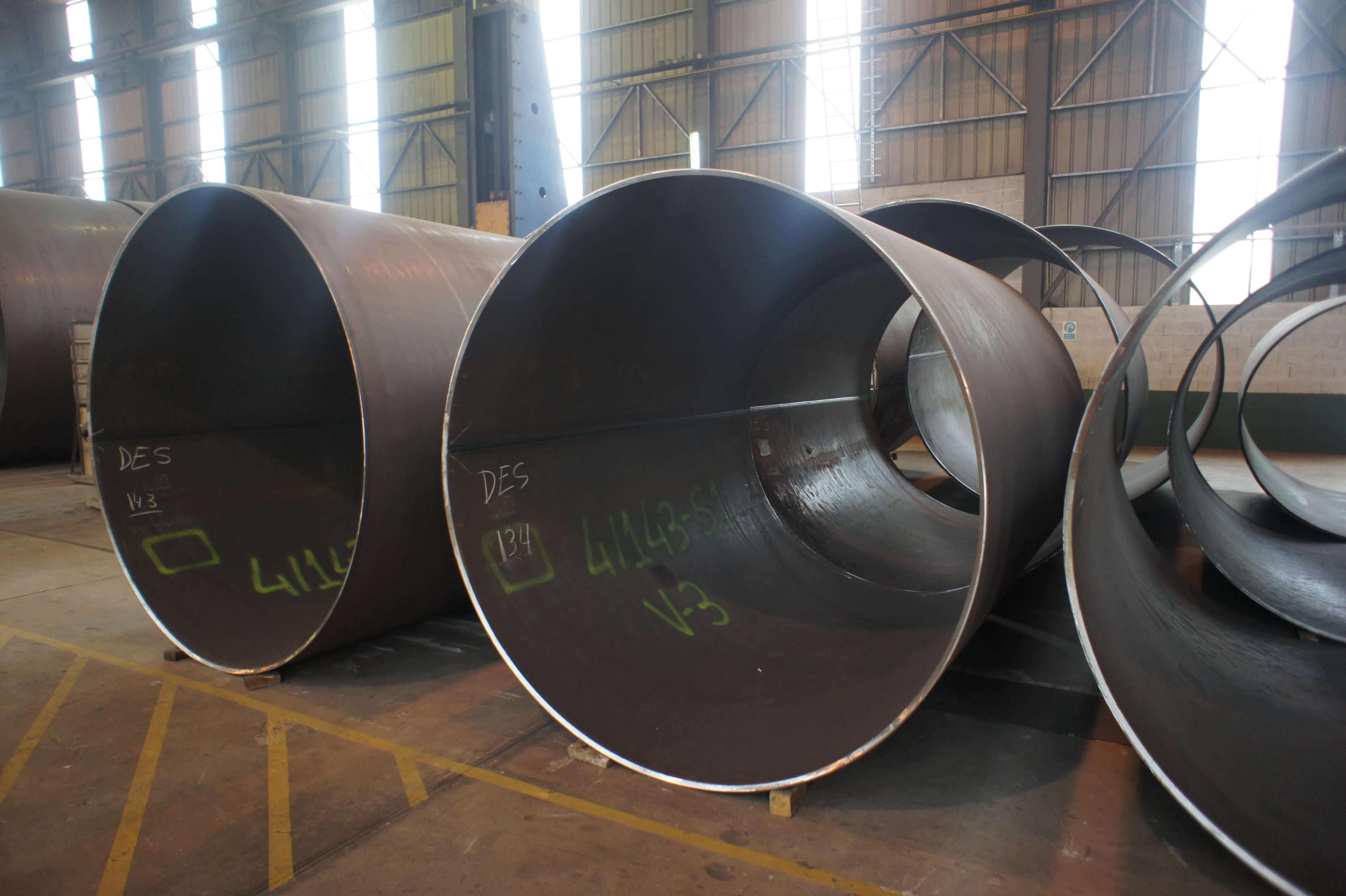 Stainless steel pipe sections for hyperbaric chamber systems fabrication